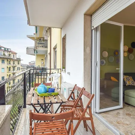 2 Bedroom Lovely In