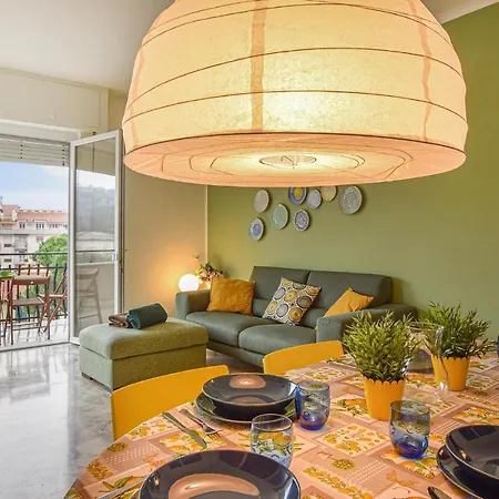 2 Bedroom Lovely In * Chiavari