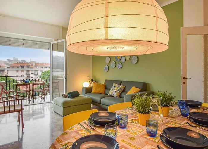 2 Bedroom Lovely In * Chiavari